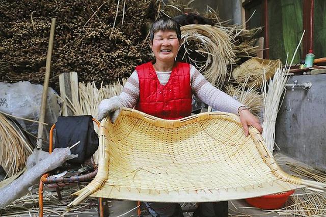 富平柳编 飞起乡愁如絮